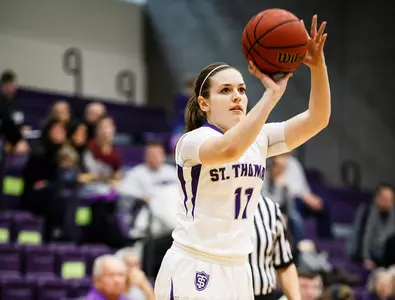 Women's basketball rolls to big win Image