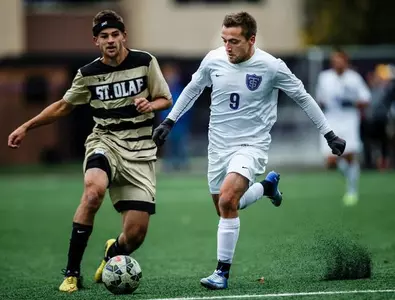 Men's soccer draws with defending MIAC Champ Image
