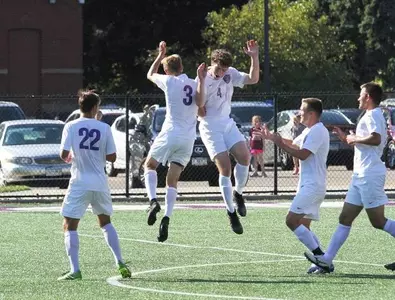 Men's soccer blanks Hamline 2-0 Image