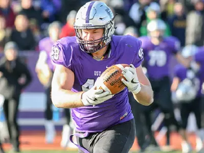 Comeback falls short, Football falls 34-31 Image