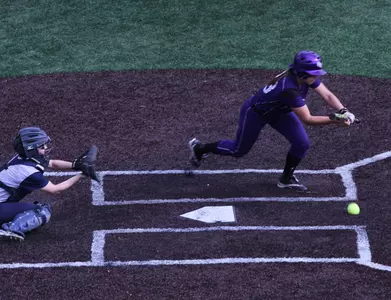 Softball win caps 9-0 week in Florida Image