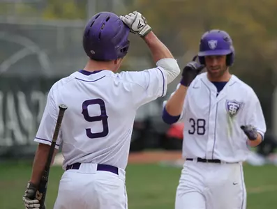 Wed. Wrap: Odd splits for Baseball, SB Image