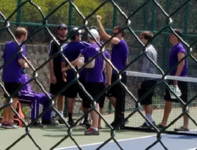 Men's Tennis wins 10th in row, in playoffs Image