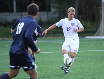 Men's soccer gets defensive in 2-0 win Image
