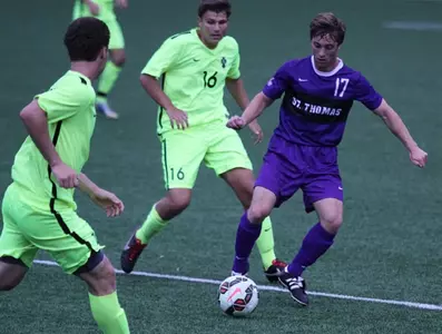 Men's soccer collects 1-0 win over Gustavus Image