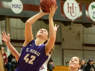 Second half defense shuts down Carleton in WBB win Image