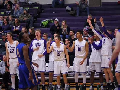 Freshmen fuel MBB road victory Image