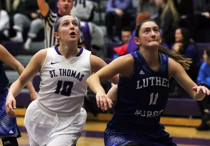 Hot-shooting Norse surge past W. Hoops Image