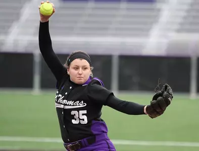 Softball sweeps No. 22-ranked Eagles Image