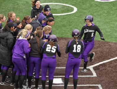 Softball win streak hits 11 wih Sunday Ws Image