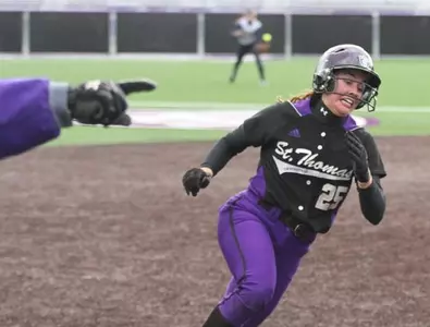Softball sweeps Carleton in opposite fashions Image