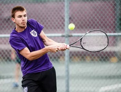 Men's Tennis rolls to 8-1 win at St. John's Image