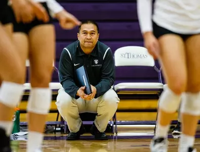 Volleyball goes 3-1 at River Falls tourney Image