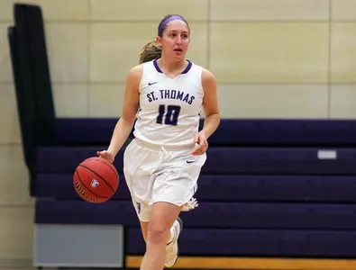 Women's basketball pushed, but get close win Image