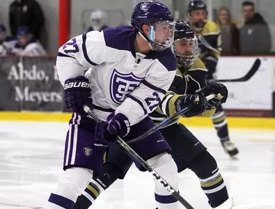 Men's Hockey gets third shutout win of season Image