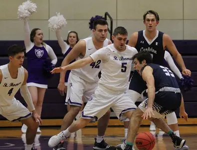 Men's Basketball win streak hits seven Image