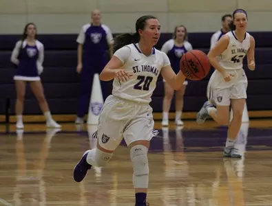 Road win in Moorhead sends W. Hoops to 8-0 Image