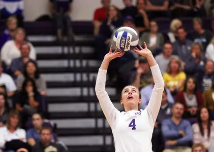 Volleyball wins Saturday, closes 2-1 at Falcon Invite Image