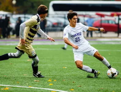Men's Soccer falls 2-1 to No. 20-ranked Norse Image