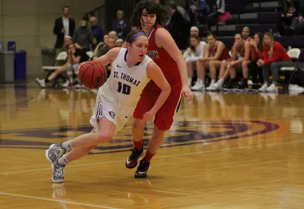 Women's Hoops seniors reach 100 wins Image