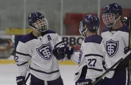 Sat. Wrap: Unbeaten January so far for Hockey, Hoops teams Image