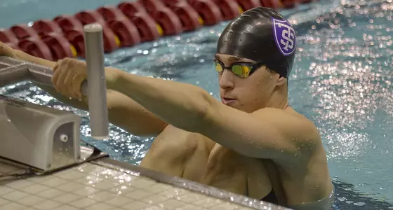 Two Sunday wins aid Men's S&D's MIAC runner-up finish Image