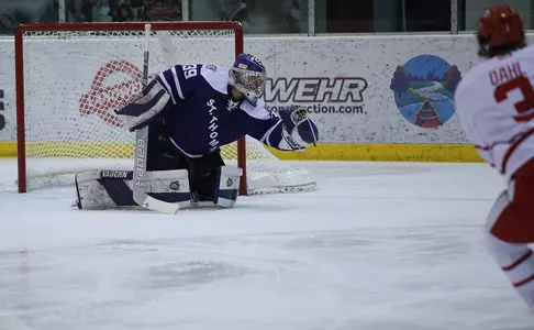 Men's Hockey falls 4-1 in MIAC playoff semifinals Image