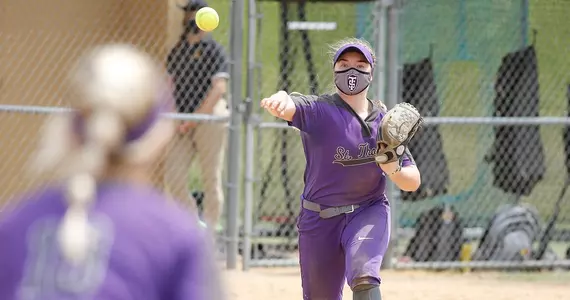 Softball: St. Olaf College vs. University of St. Thomas2021 MIAC Softball Tournament