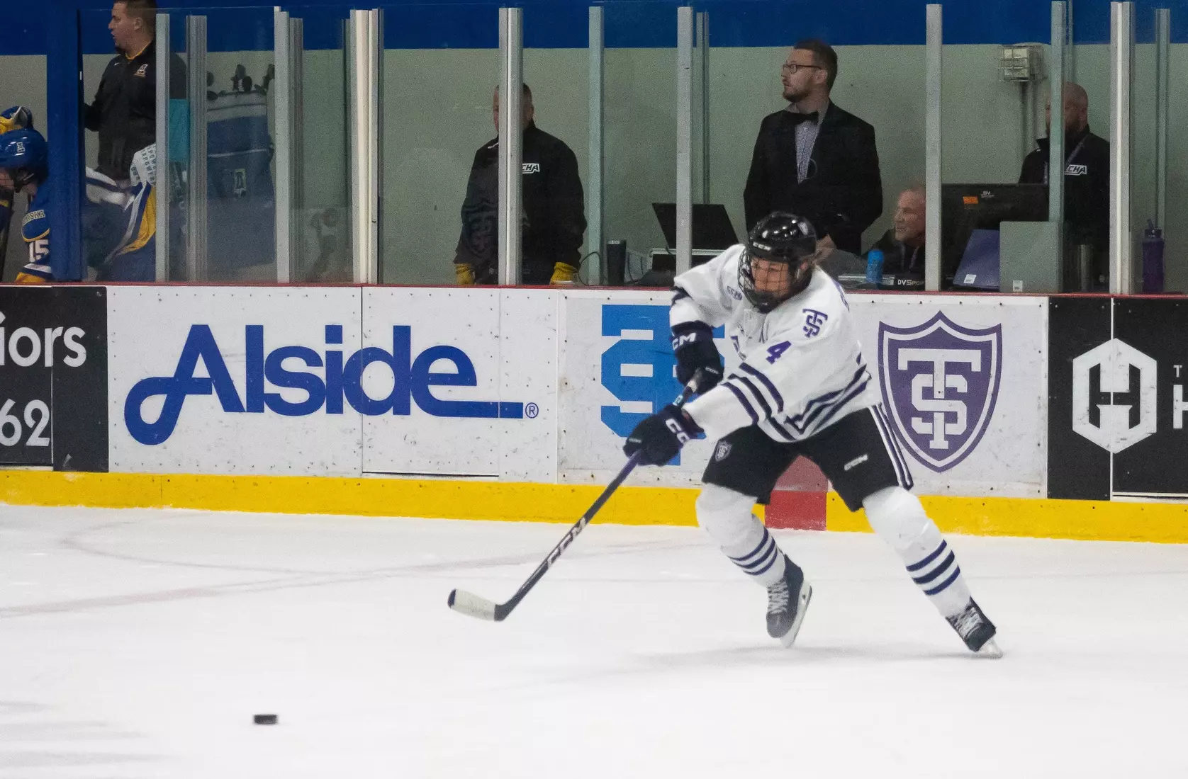 Nolan Sawchuk, Men's Hockey, MH, MHK, Alaska Fairbanks