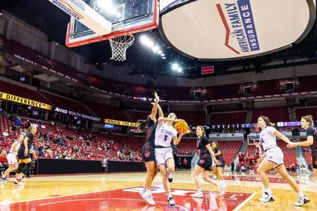 Madison, WI - Faith Feuerbach (5) during a non-conference game against Wisconsin on Sunday, December 11, 2022. The Badgers defeated the Tommies 72-64. (Photo by Kodiak Creative/Jimmy Naprstek)