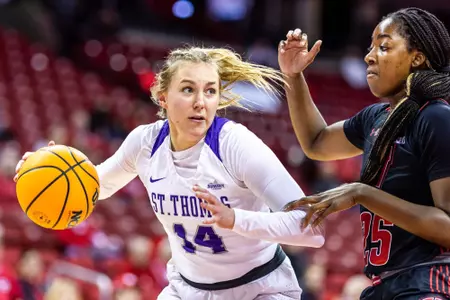 Madison, WI - Jordyn Lamker (14) during a non-conference game against Wisconsin on Sunday, December 11, 2022. The Badgers defeated the Tommies 72-64. (Photo by Kodiak Creative/Jimmy Naprstek)