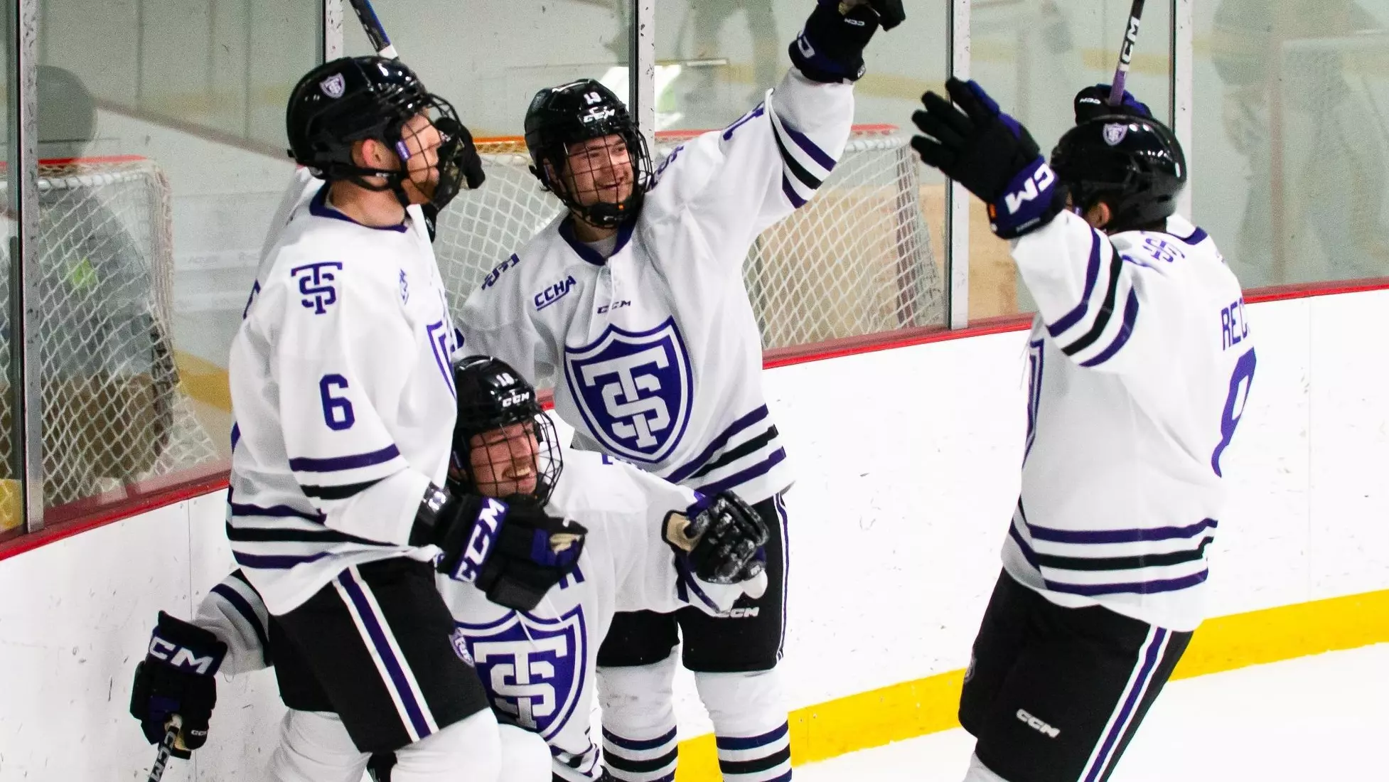 team, goal, celebration, MHK, Men's Hockey, Michigan Tech, 11/18