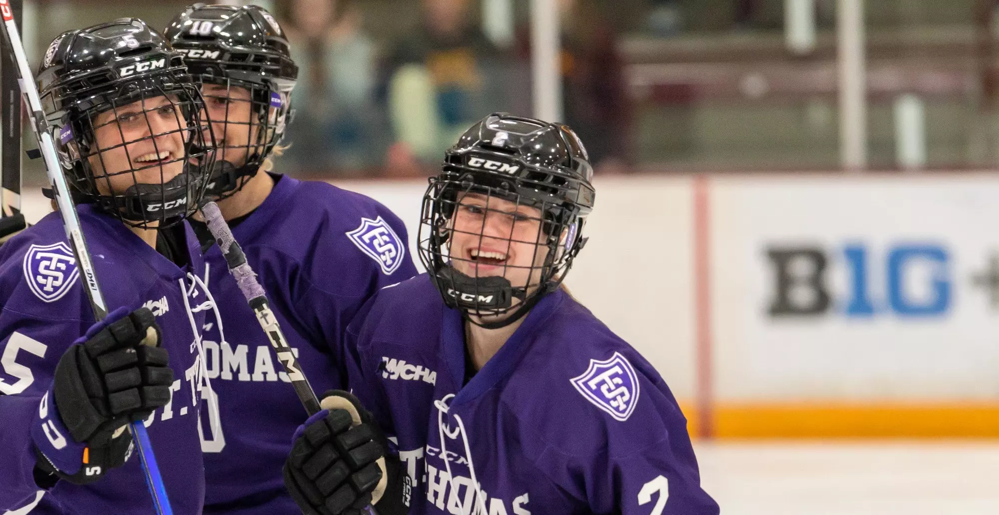 Goal, Maddy Clough, celebration, team