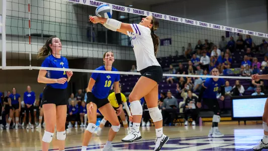 Volleyball back on road to face Jackrabbits, Mavericks Image