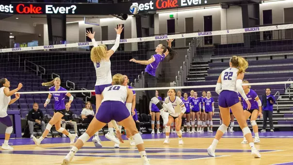 Rudzitis reaches 1,000 career kills during loss at NDSU