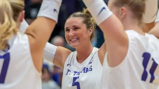 Kealy SOY, Schmidt FOY in Summit League Volleyball awards Image