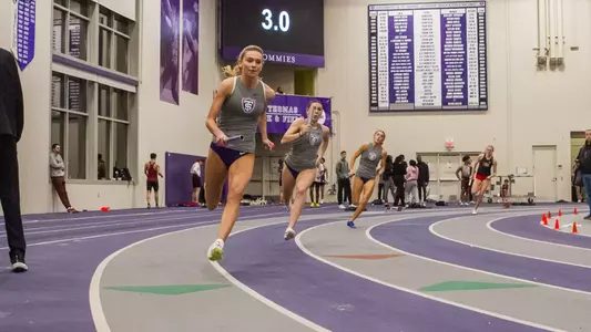 Men and women smash records to wrap up SDSU Indoor Classic Image