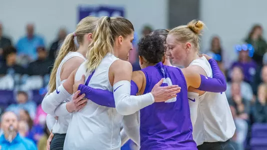 St. Thomas defeated North Dakota 3-0 on Thursday, Oct. 22, 2026 in Schoenecker Arena for its fourth straight sweep win.