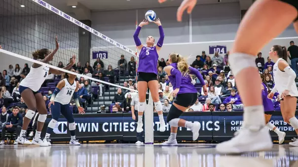 Home schedule begins as Volleyball hosts Tommie Invitational