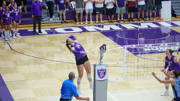 St. Thomas fell to UIC on the second day of the Tommie Invitational Volleyball Tournament hosted at Schoenecker Arena in St. Paul, Minn.