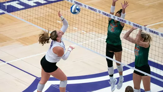 Audrey Kocon / St. Thomas Volleyball swept Miami (FL) on Saturday, Sept. 12, 2026 in Schoenecker Arena for its third win over a Power 4 team over the past three seasons.