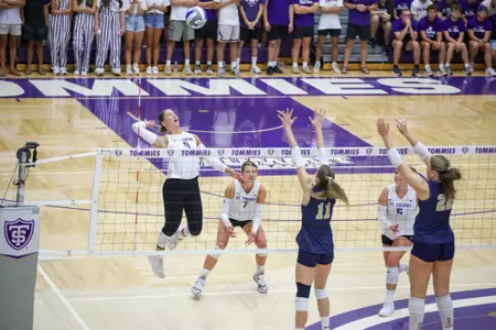 St. Thomas defeated Montana State, 3-1, in front of a Schoenecker Arena record crowd of 1,254 to begin the home season and the Tommie Invitational Tournament.