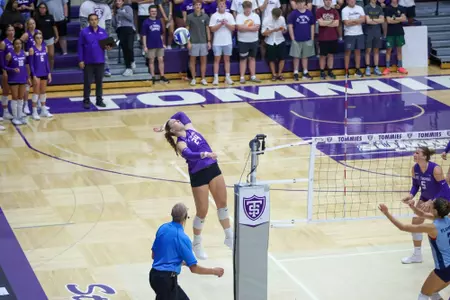 St. Thomas fell to UIC on the second day of the Tommie Invitational Volleyball Tournament hosted at Schoenecker Arena in St. Paul, Minn.