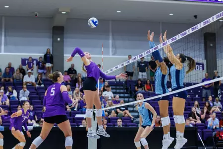 St. Thomas fell to UIC on the second day of the Tommie Invitational Volleyball Tournament hosted at Schoenecker Arena in St. Paul, Minn.