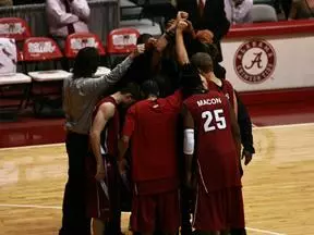 Trojans Look to Extend Streak Image