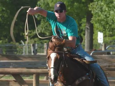 Rodeo Kicks Off Season in Missouri Image