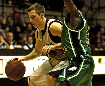 Trojans Open Stretch Run at Home Image