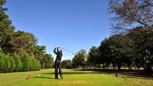 Trojans Stand 11th After Opening Day at UALR Classic Image