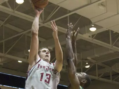 UAB Outlasts the Trojans 87-66 Image