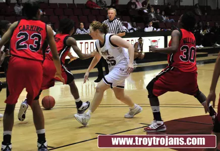 McNair Leads Trojans to Victory Image